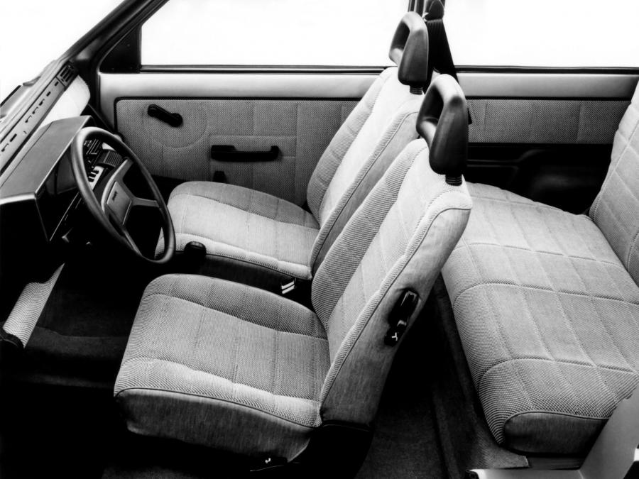  Fiat Panda 1000 S 1986 года  (фото 3 из 4)
